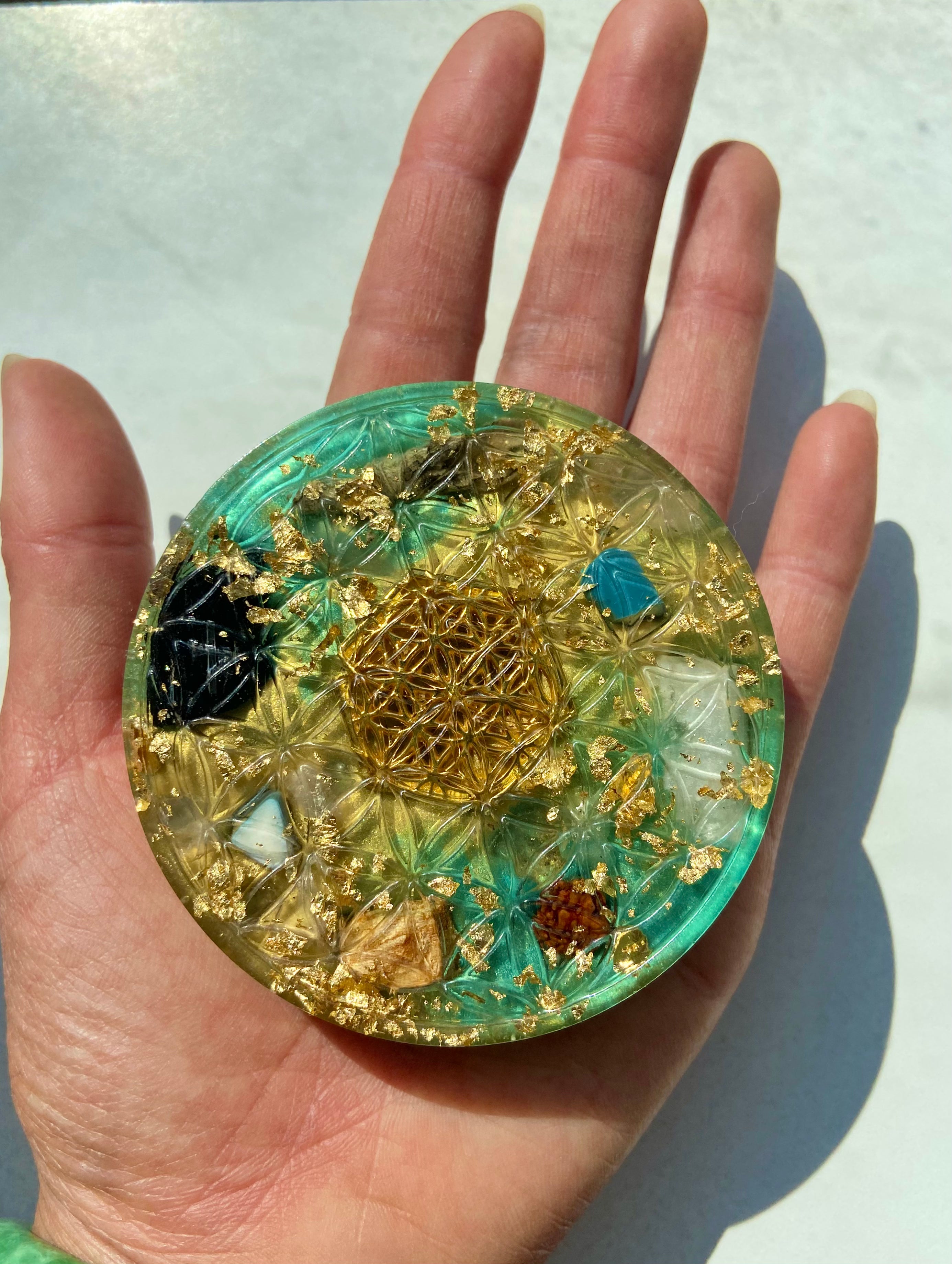 The Alchemist Crystal Charging Plate For Positivity, Willpower & Imagination